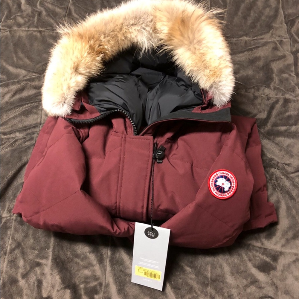 Like new Canada goose long jacket - Picture 4 of 5